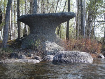 Каменная структура Alttarikivi