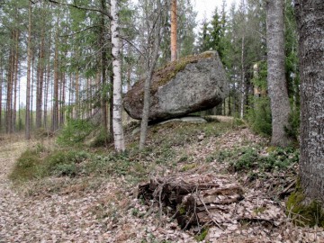 Балансирующий камень Lemin Heiluvakivi