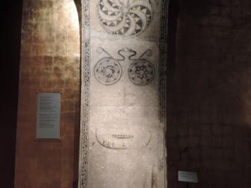 Камень Sanda Kyrka