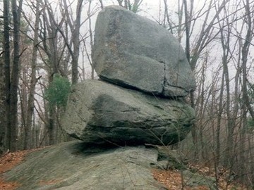 Камень Барр — Balanced Rocks Barre