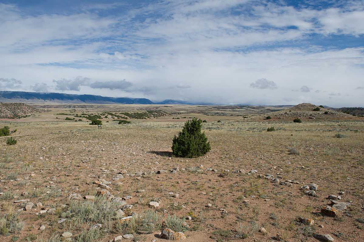 Tipi_rings_in_the_Pryor_Mountains