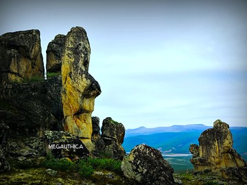Каменные идолы Балбанью — Гора Кисилях