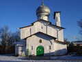 Каменныи? крест вмурованныи? в стену церкви Петра и Павла с Буя - Г. Псков