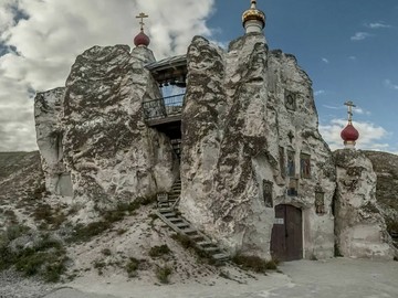 Костомаровский пещерный монастырь