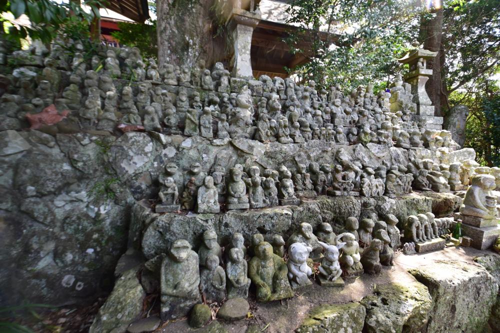 Ondake Jinja shrine ???? - Modern Stone Circle etc in Japan in Kyu?shu?