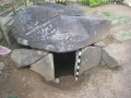 Bilik_Kubur_Batu_Komplek_Megalitik_Gunung_Megang_wikipedia_panoramio