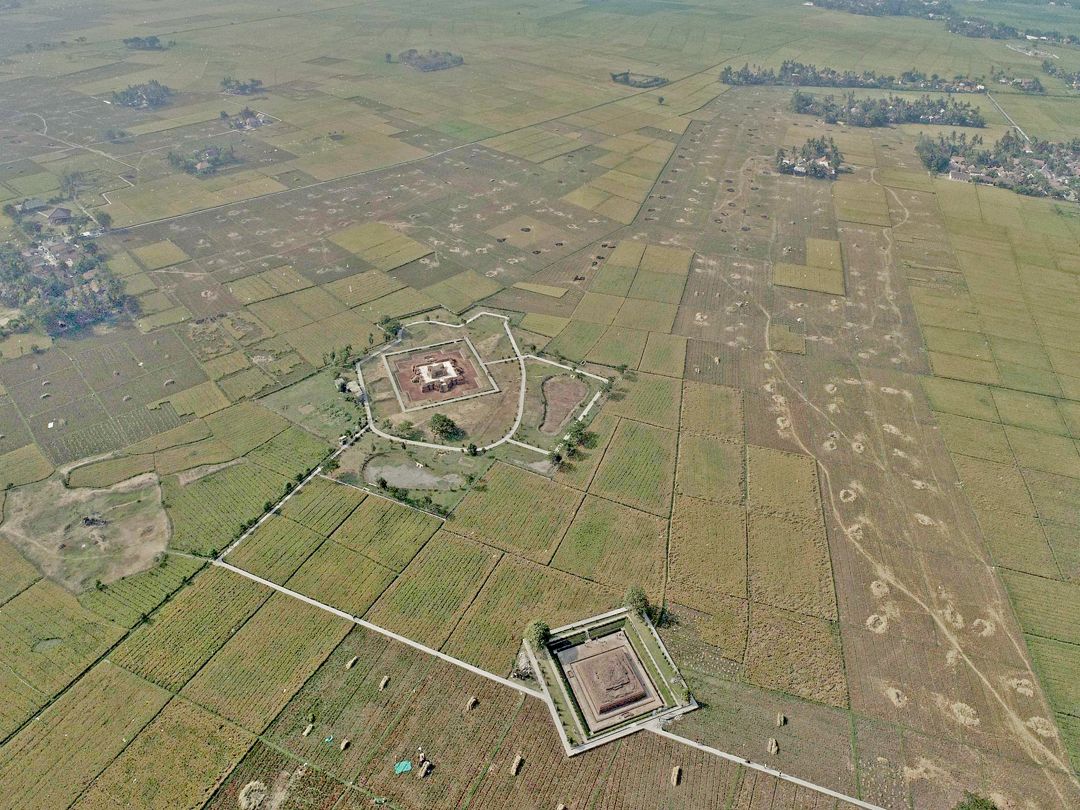  National Geographic Indonesia - Grid.ID Pelan Tapi Pasti, Misteri dalam Kompleks Candi Tertua di Indonesia 
