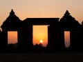 Sunset-di-Candi-Ratu-Boko