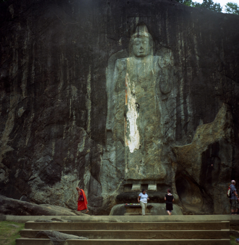 Buduruwagala-Buddha-Statue-0015