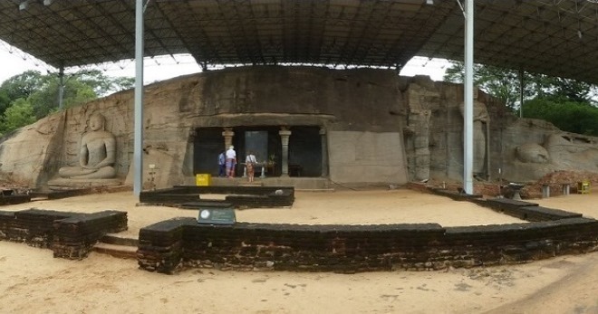 Gal-Vihara-Polonnaruwa-01