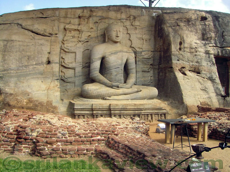 Gal-Vihara-Polonnaruwa-014