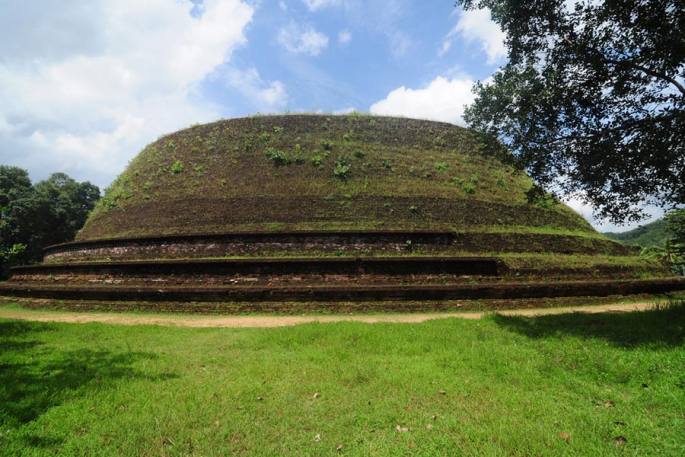 Kotavehera-Stupa-03