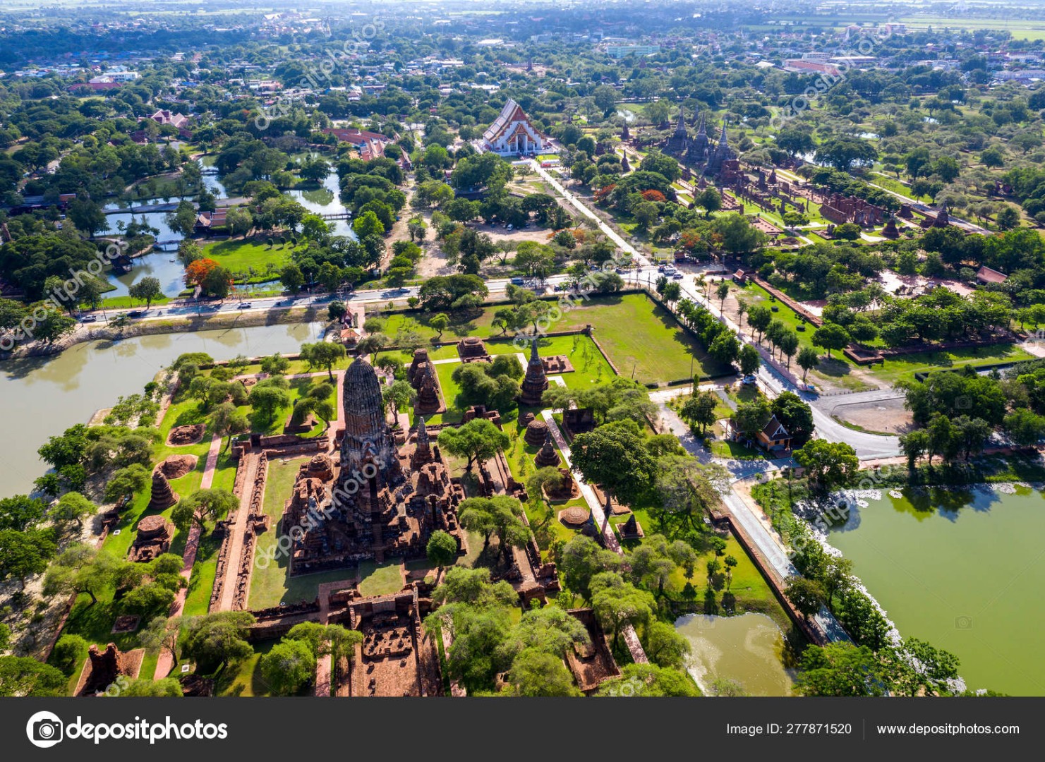 Prang-Wat-Phra-Ram-011
