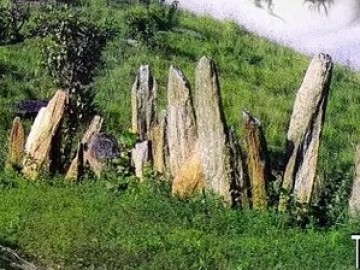 Менгиры Вихирима