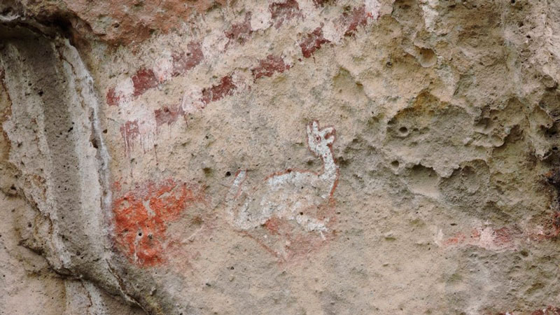 descubren-docenas-de-pinturas-rupestres-en-ancash