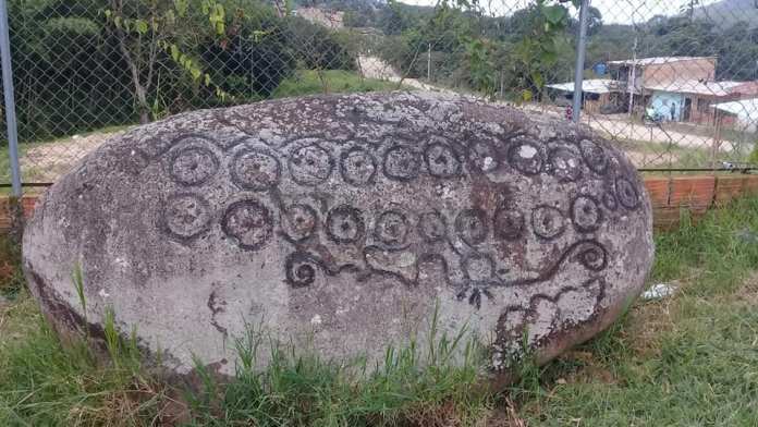 Petroglifos-Acevedo1-1