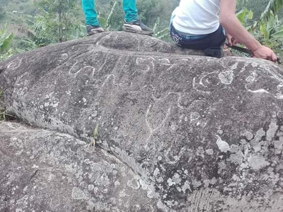 Petroglifos-Acevedo3