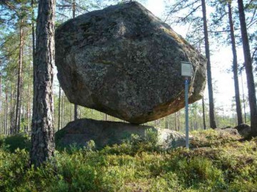 Балансирующий камень Sonesgården