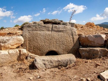 Гробница гиганта Трокулу