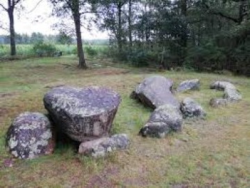 Дольмен D35