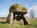 Dolmen_de_St_Priest_la_Feuille