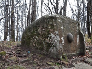 Дольмен р.Туапсе-2 — Пригородный