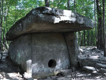 Дольмен Панасовой щели 3 — Пшада