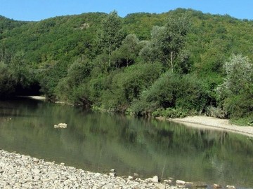 Дольмен р.Вулан